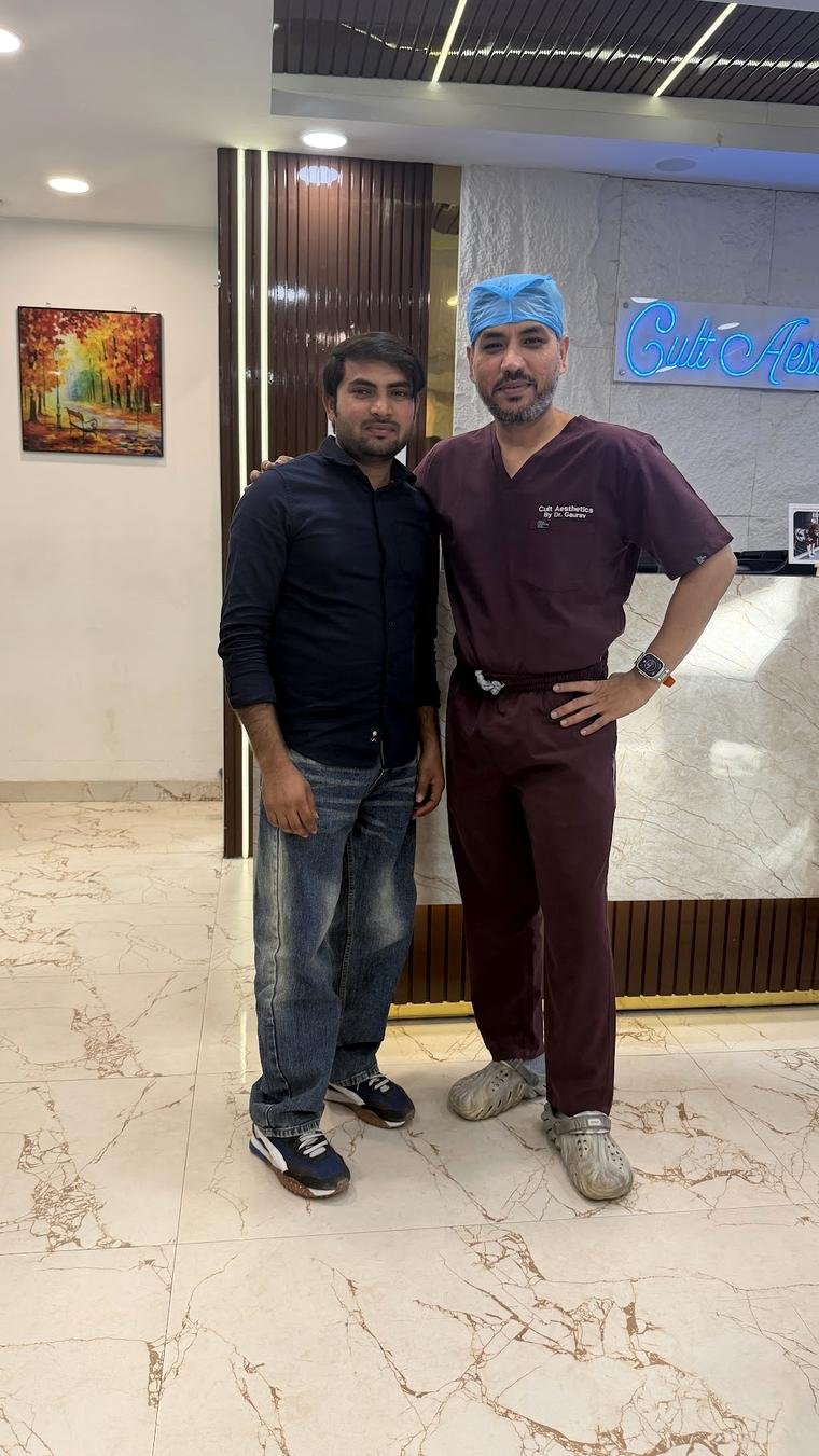 Dr Gaurav Solanki working under surgical magnification during hair transplant